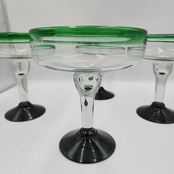 Vintage Mexican Hand Blown Margarita Glasses X 4 Green Rim 6.5” Tall - Picture 3 of 5